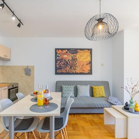 Apartment Vita Pula Ngoại thất bức ảnh