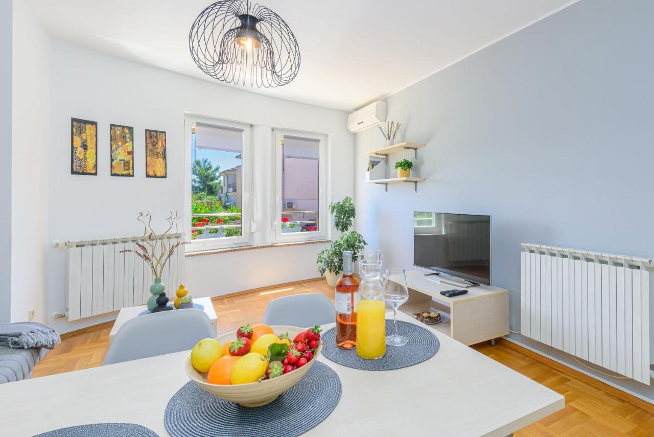 Apartment Vita Pula Ngoại thất bức ảnh