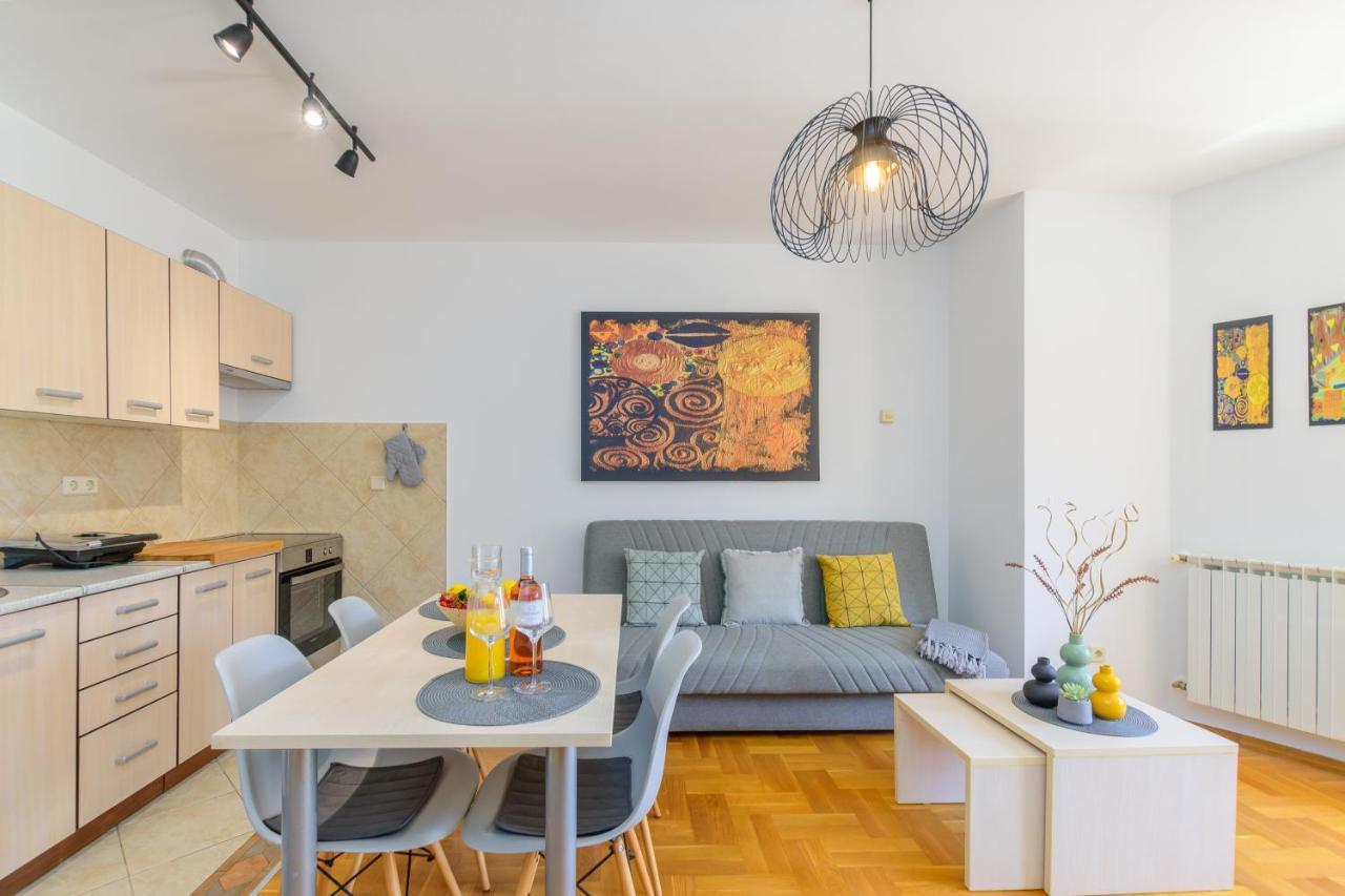 Apartment Vita Pula Ngoại thất bức ảnh