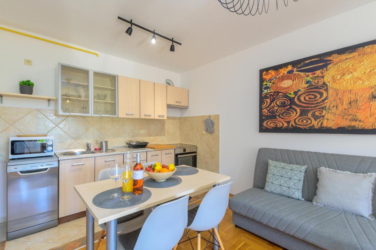 Apartment Vita Pula Ngoại thất bức ảnh