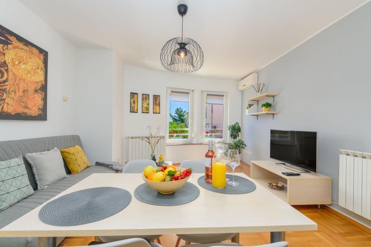 Apartment Vita Pula Ngoại thất bức ảnh